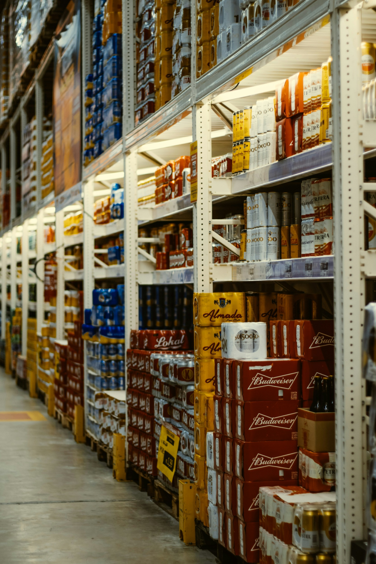 Improve Warehouse efficiency with a Warehouse Management System